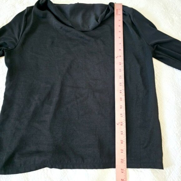 Banana Republic Women's Blouse Size Medium Black Cascading Neckline Long Sleeves - Picture 8 of 12